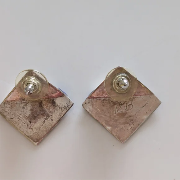 Vintage Native American Mother of Pearl and Lapis Earrings - Picture 3 of 10